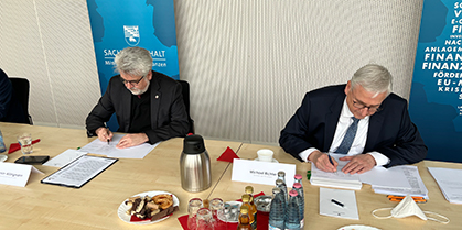 Unterzeichnung der Betrauungsvereinbarung am 3. März 2022